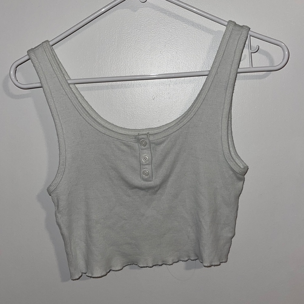 White American Eagle crop top